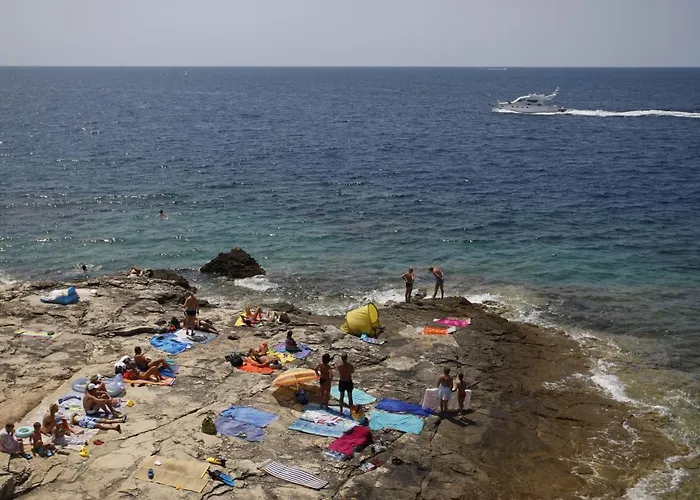 Lungomare Apartman Póla