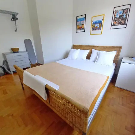 Lungomare Apartman Póla